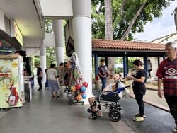 Elias Mall (D18), Retail #560992151